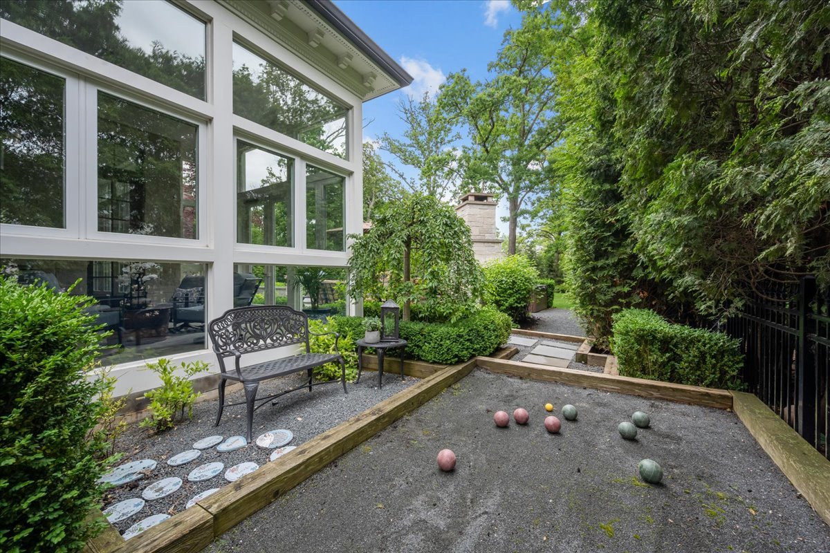 677 Sheridan Road Property Photo 85