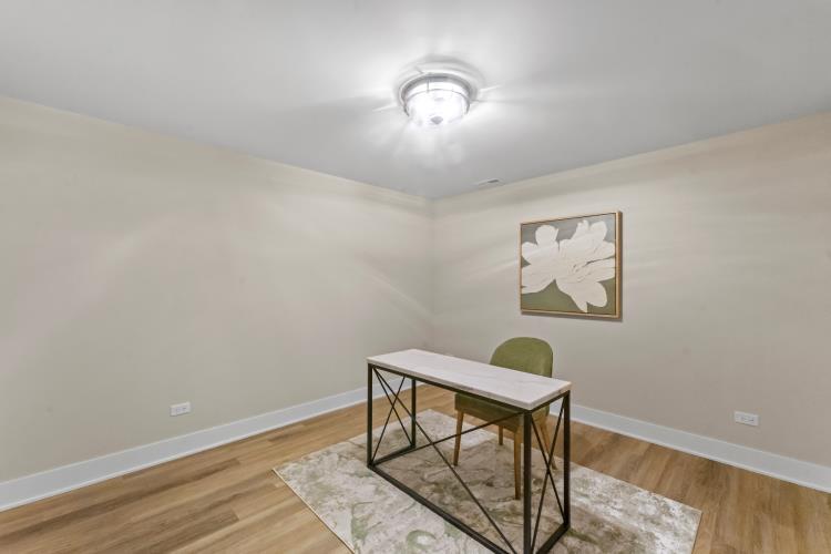 8803 Willow Lane Model Property Photo 24