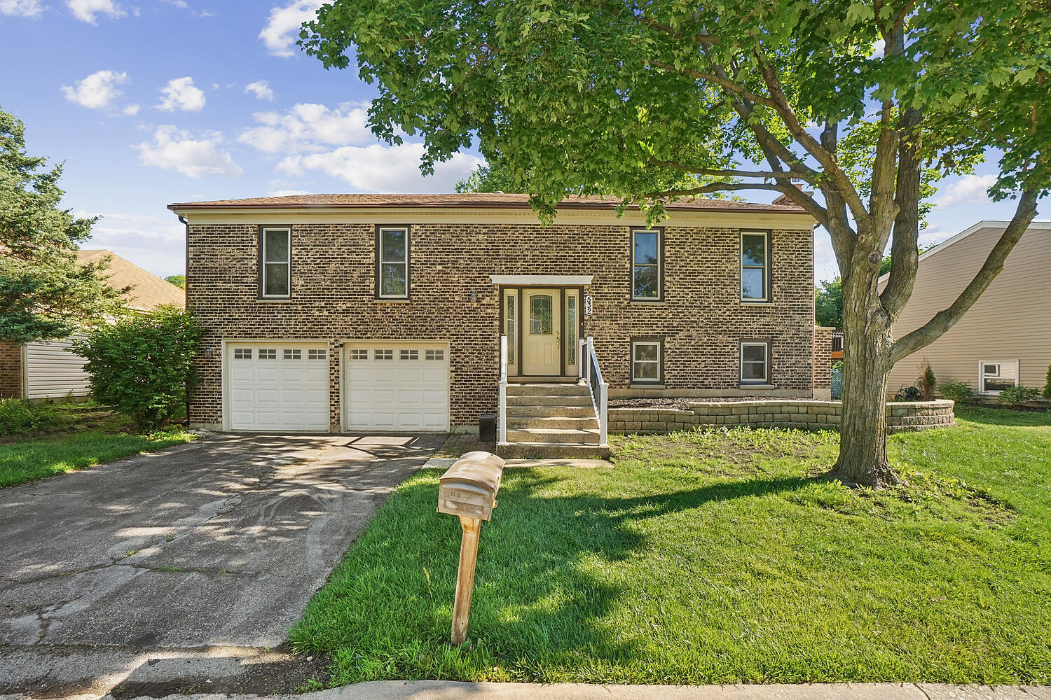 532 Iroquois Trail Property Photo 1