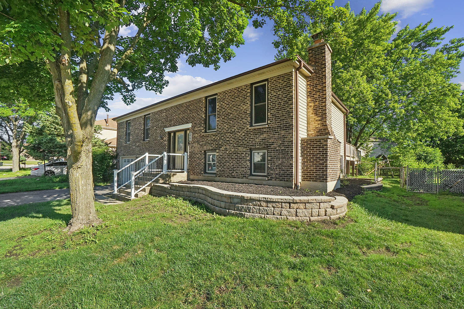 532 Iroquois Trail Property Photo 3
