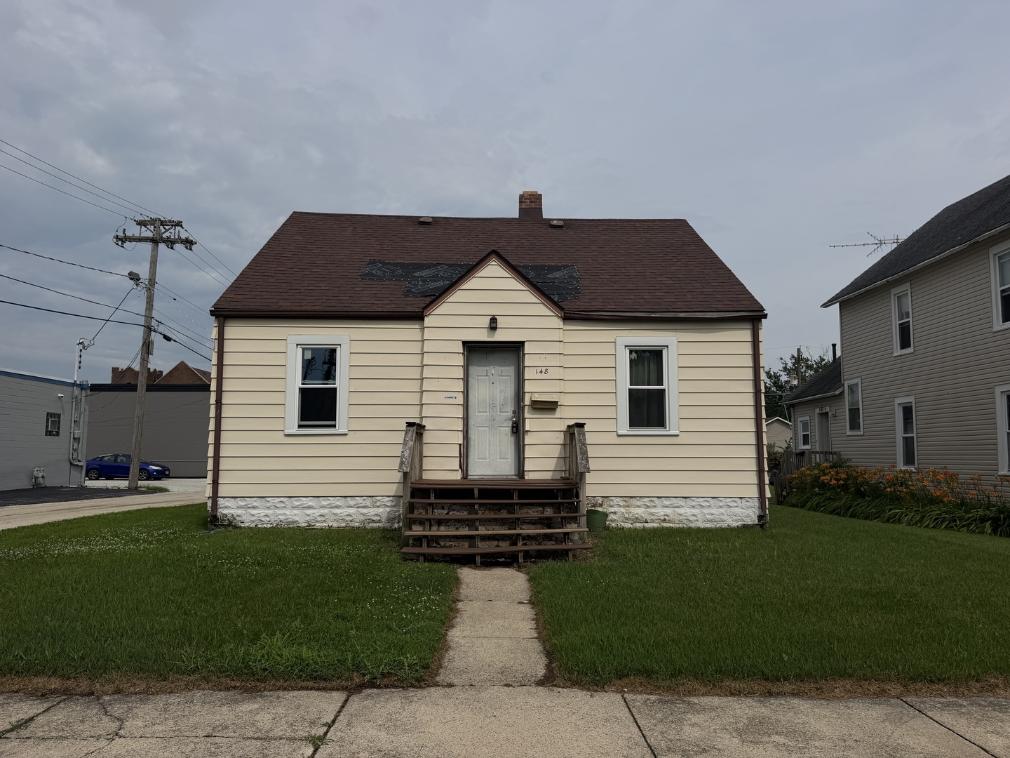 148 S Prairie Avenue Property Photo 1