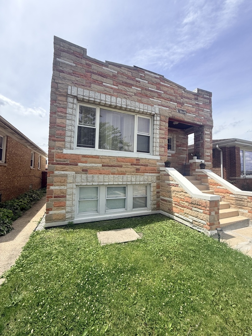 1822 S 55th Avenue Property Photo 1