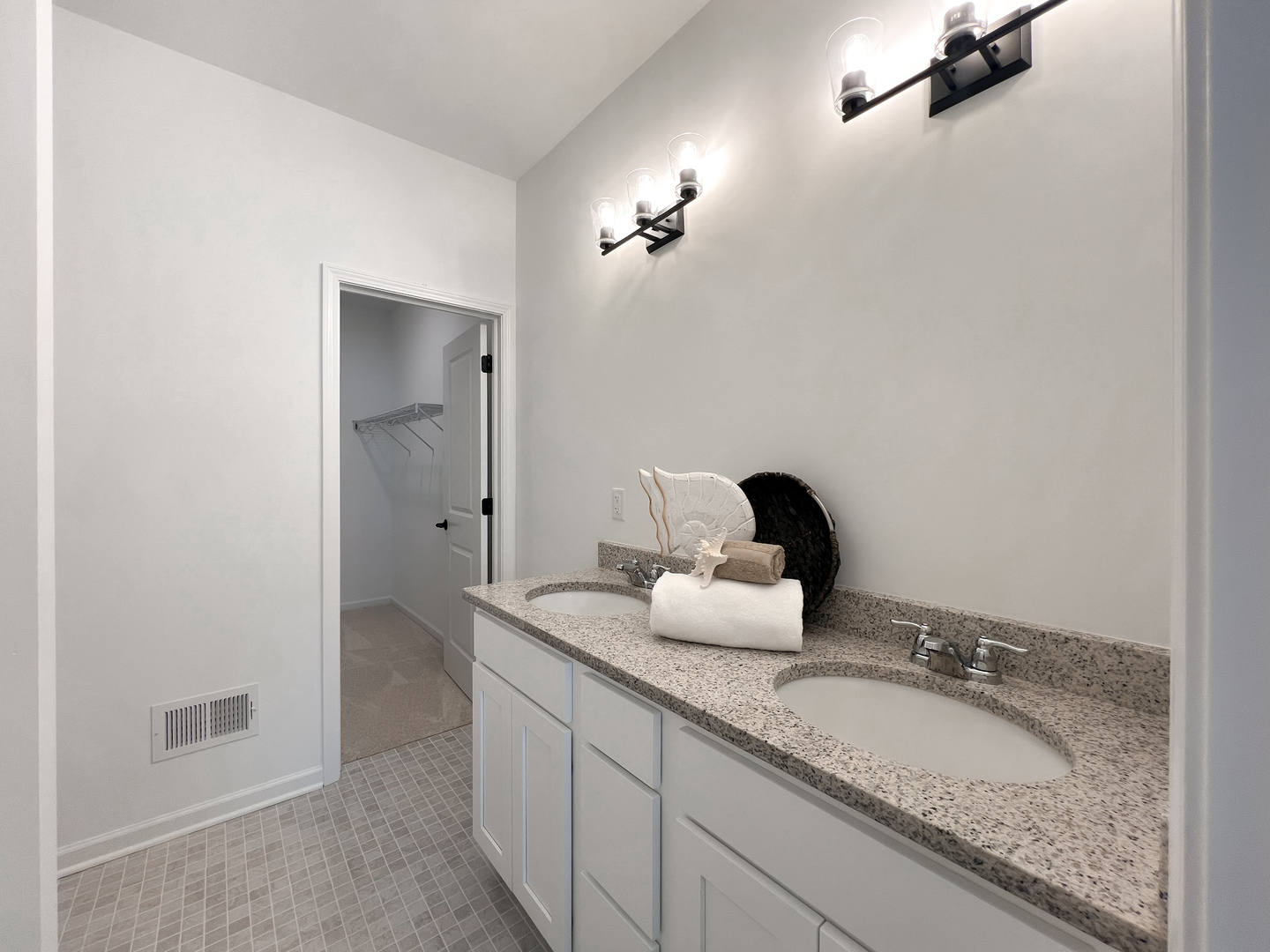 166 S Llanos Street Property Photo 20