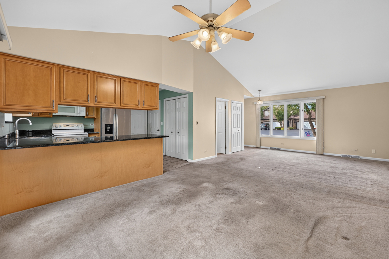 1858 Golf View Drive Property Photo 7
