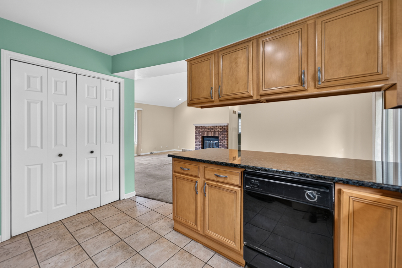 1858 Golf View Drive Property Photo 11