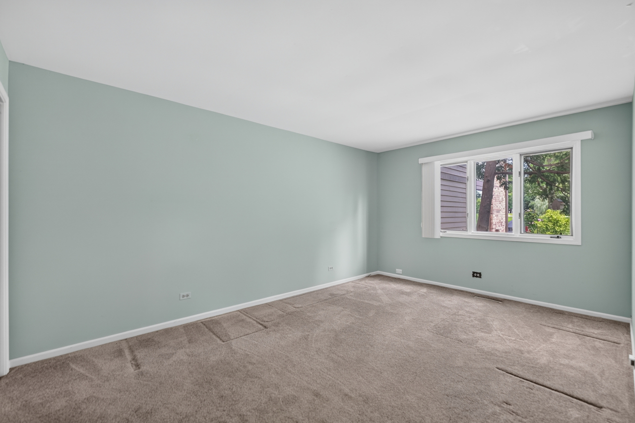1858 Golf View Drive Property Photo 14