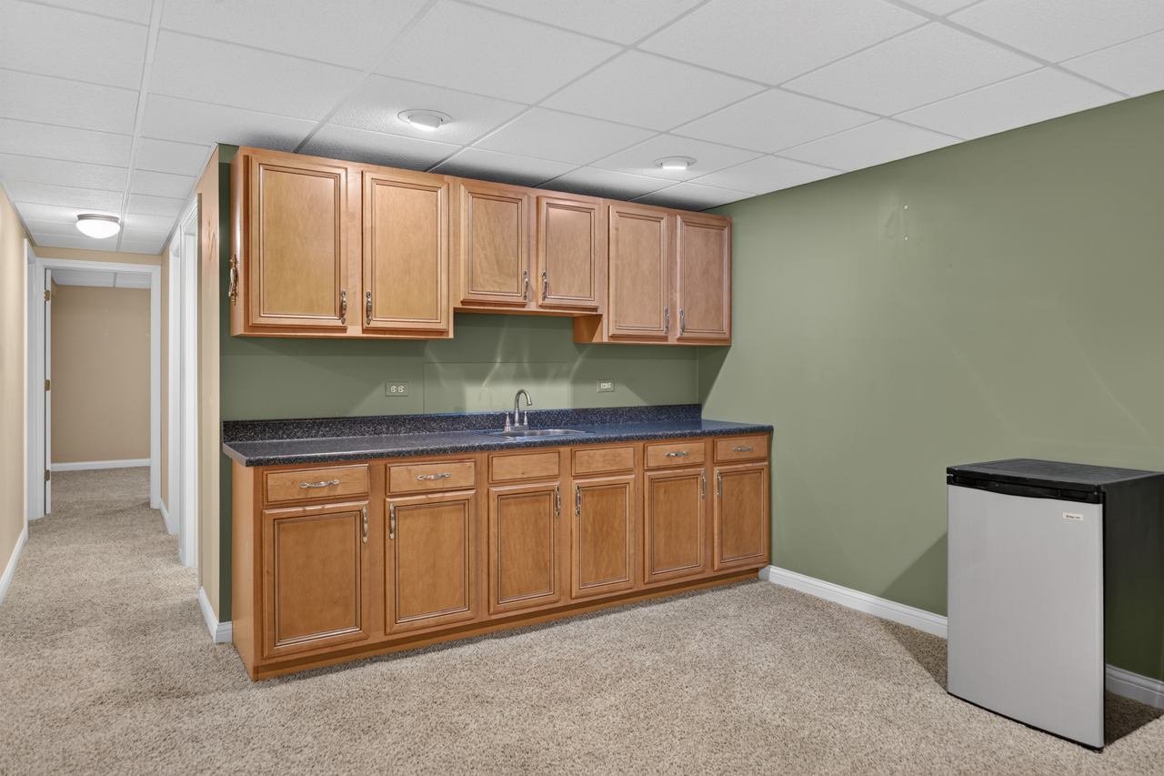 1858 Golf View Drive Property Photo 19