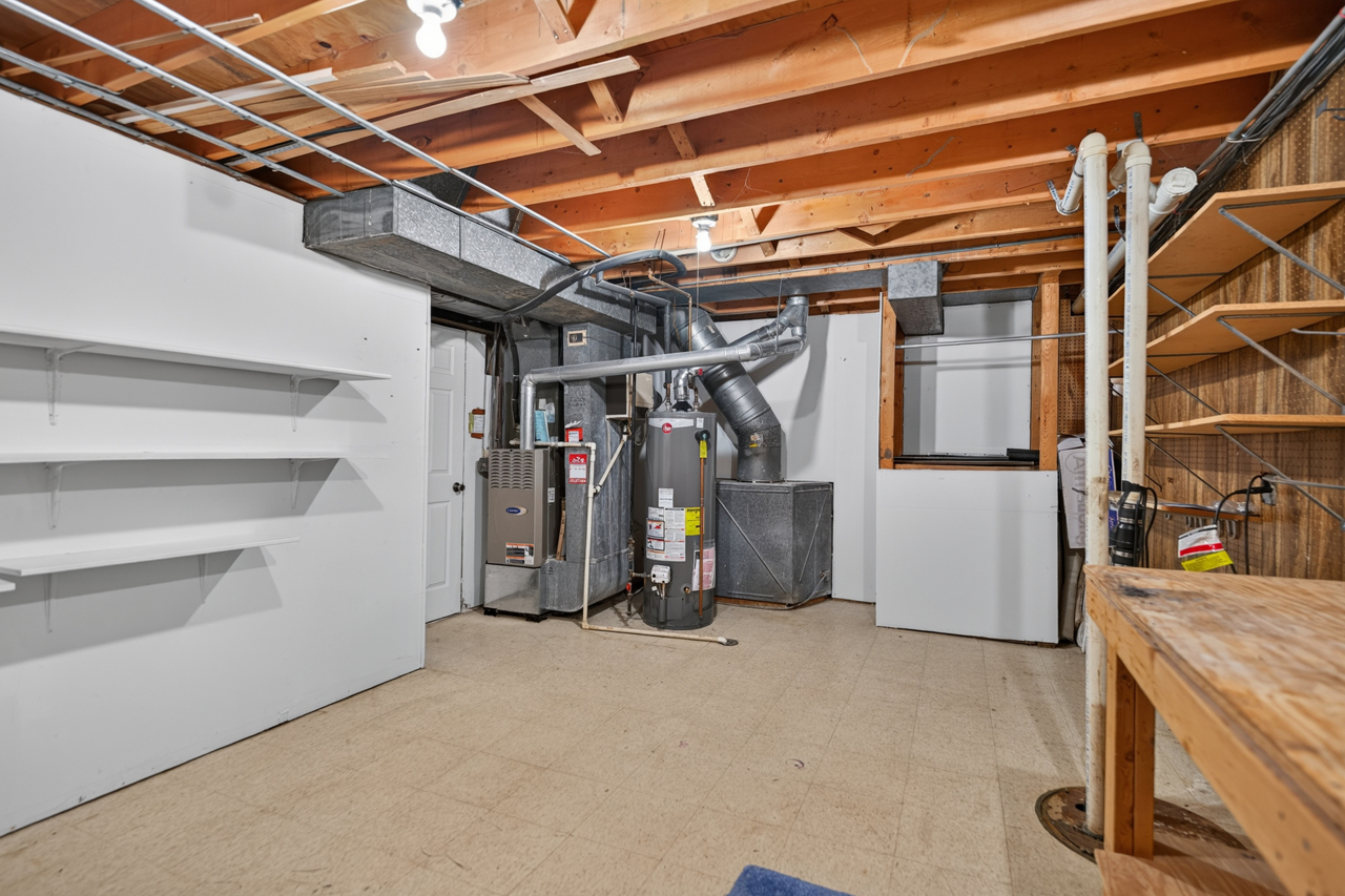 1858 Golf View Drive Property Photo 27