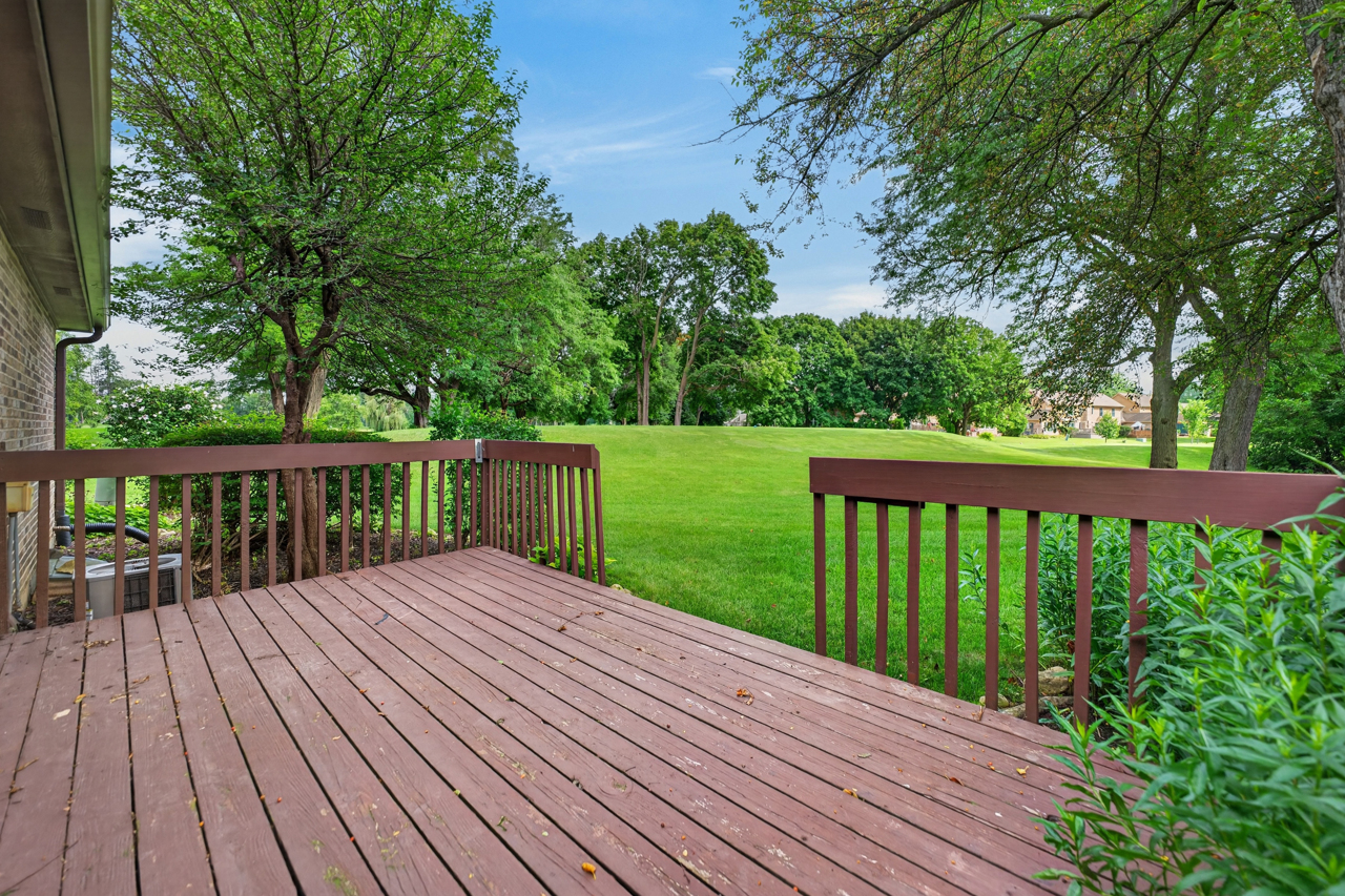 1858 Golf View Drive Property Photo 28