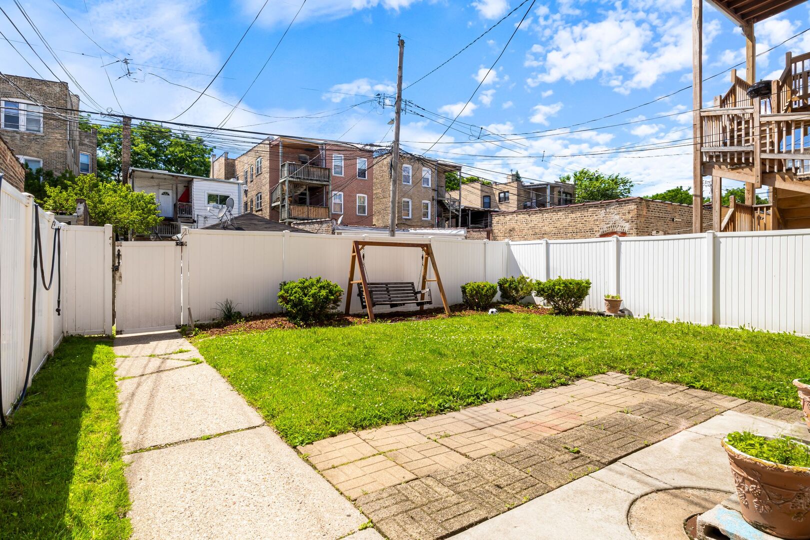 6136 N Talman Avenue Property Photo 27
