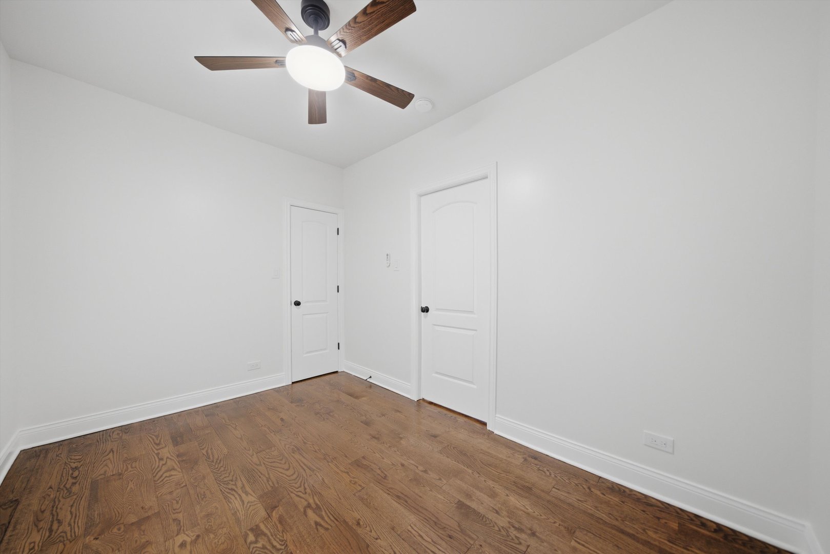 8611 S Aberdeen Street Property Photo 15