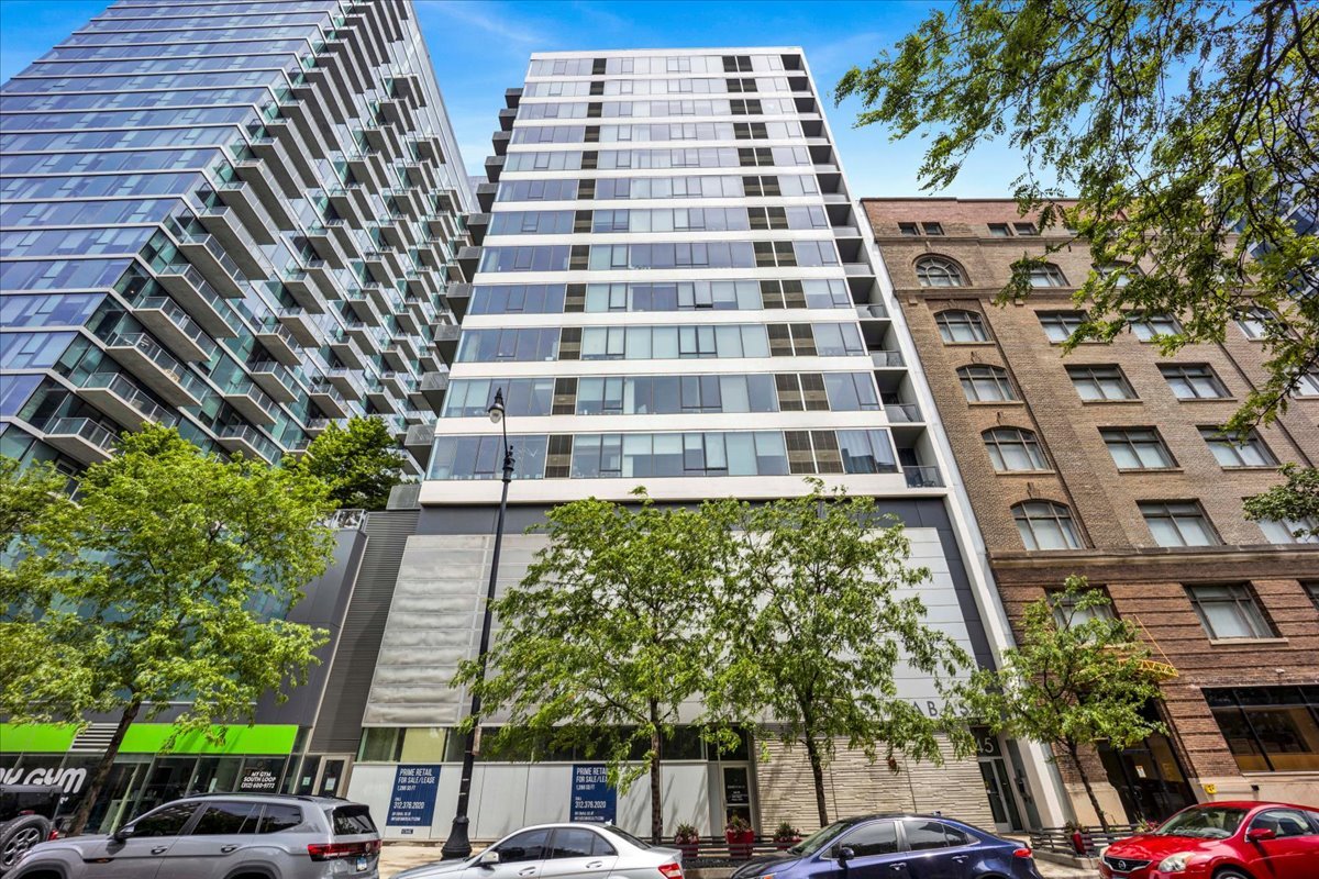 1345 S Wabash Avenue 907 Property Photo 1