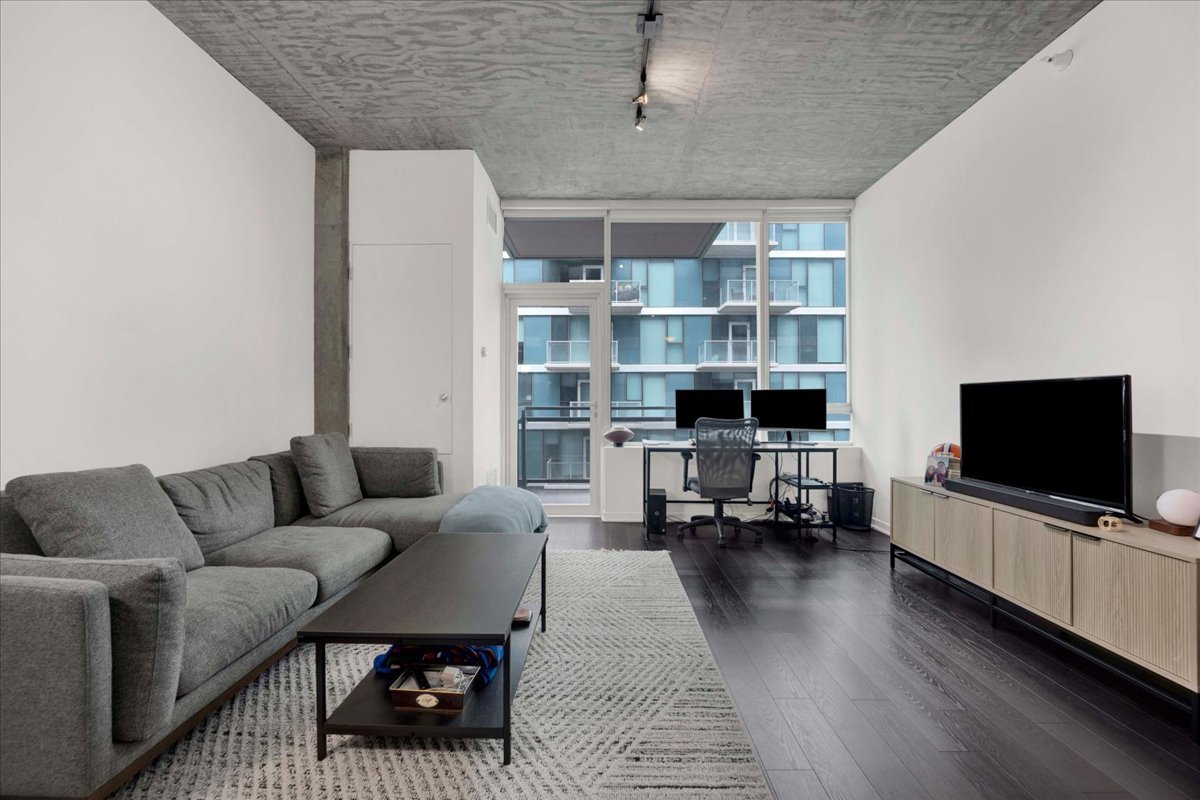 1345 S Wabash Avenue 907 Property Photo 3