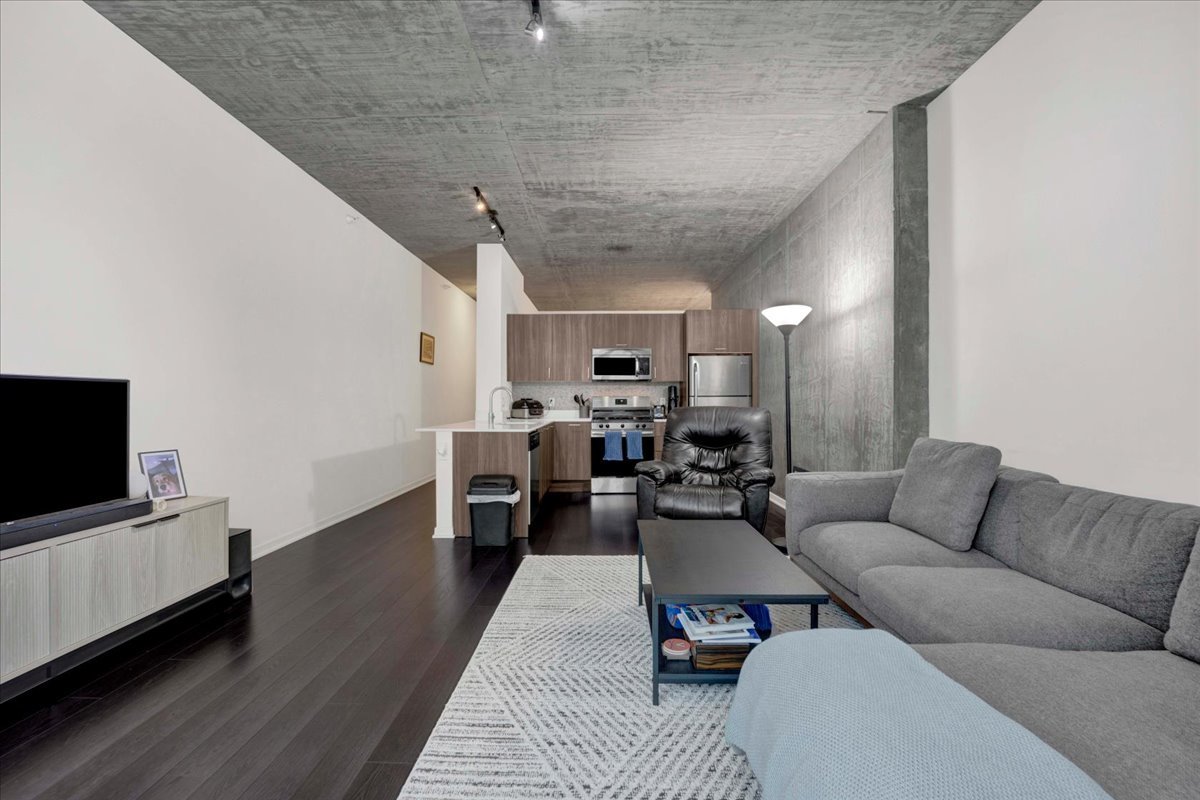 1345 S Wabash Avenue 907 Property Photo 4