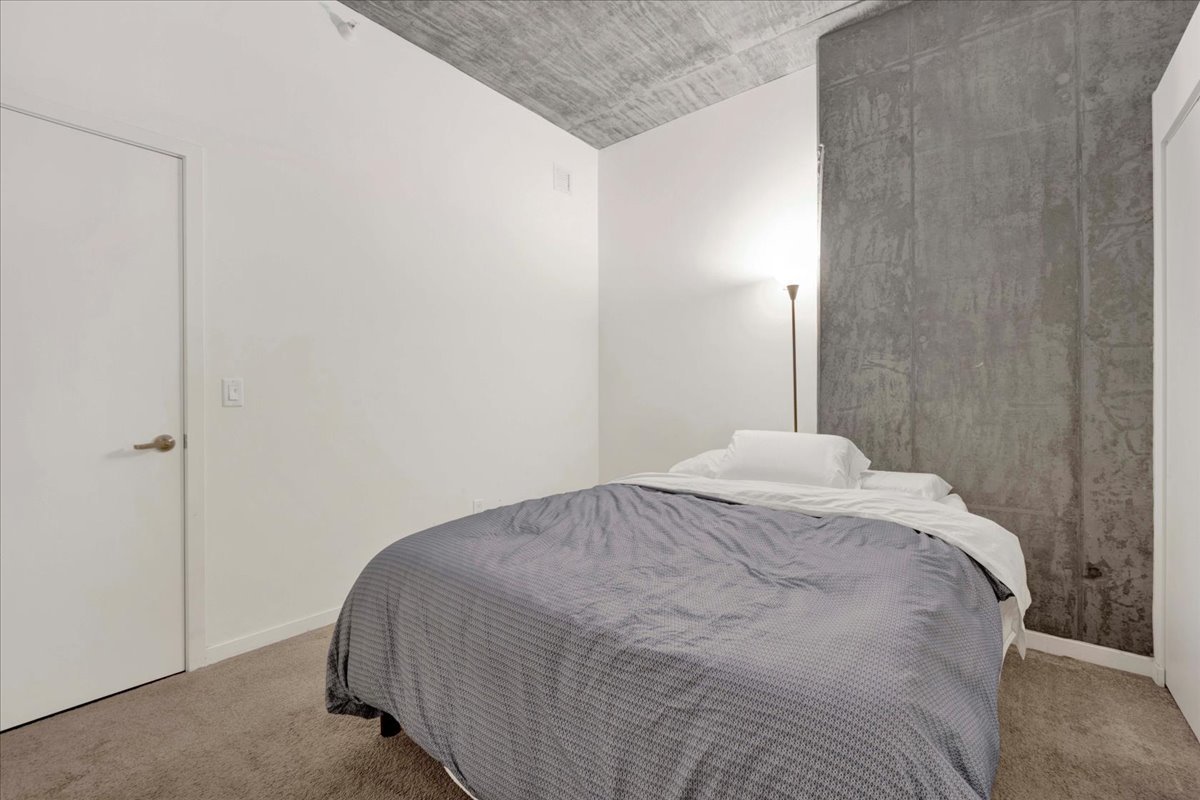 1345 S Wabash Avenue 907 Property Photo 10
