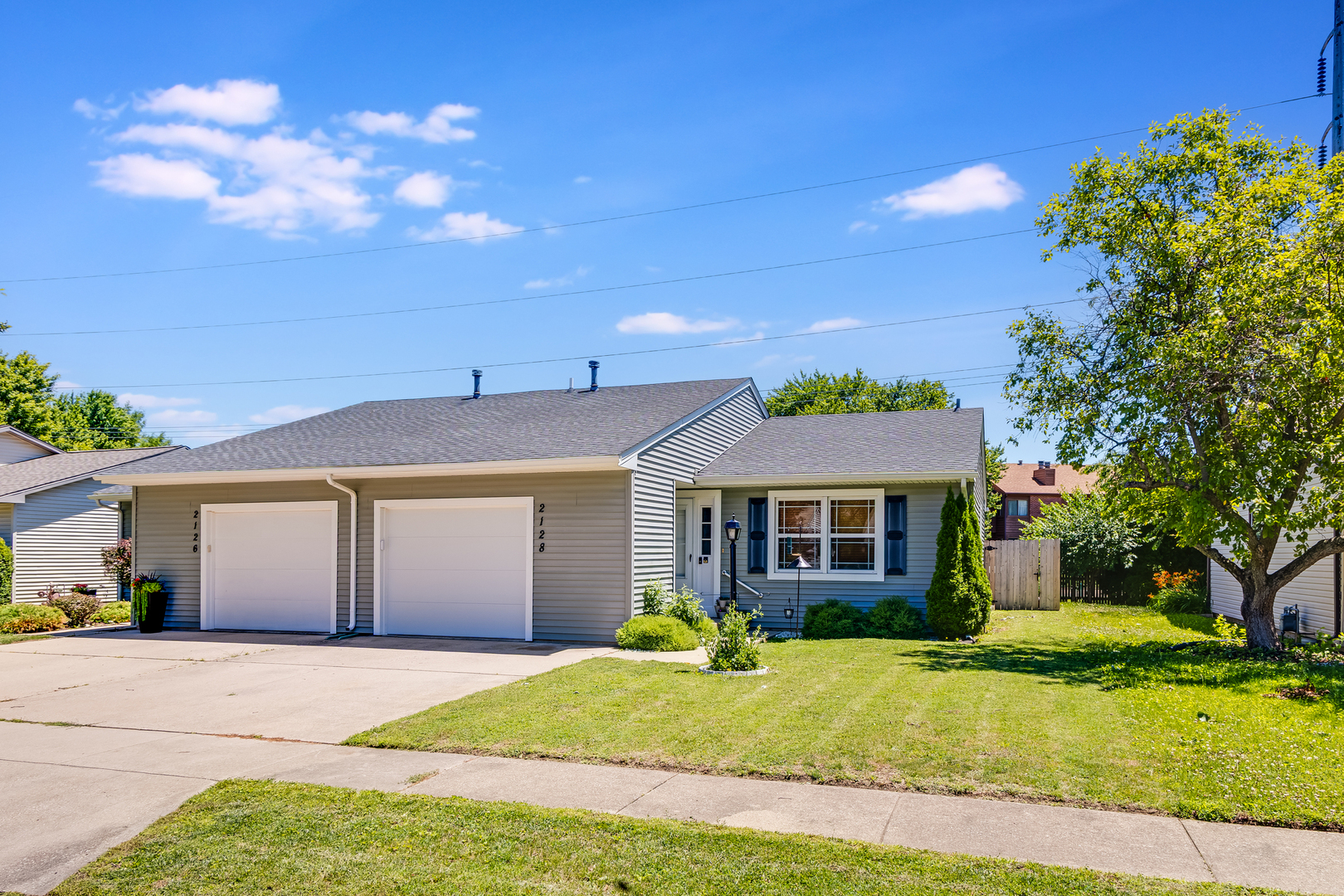 2128 Ivy Court Property Photo 2