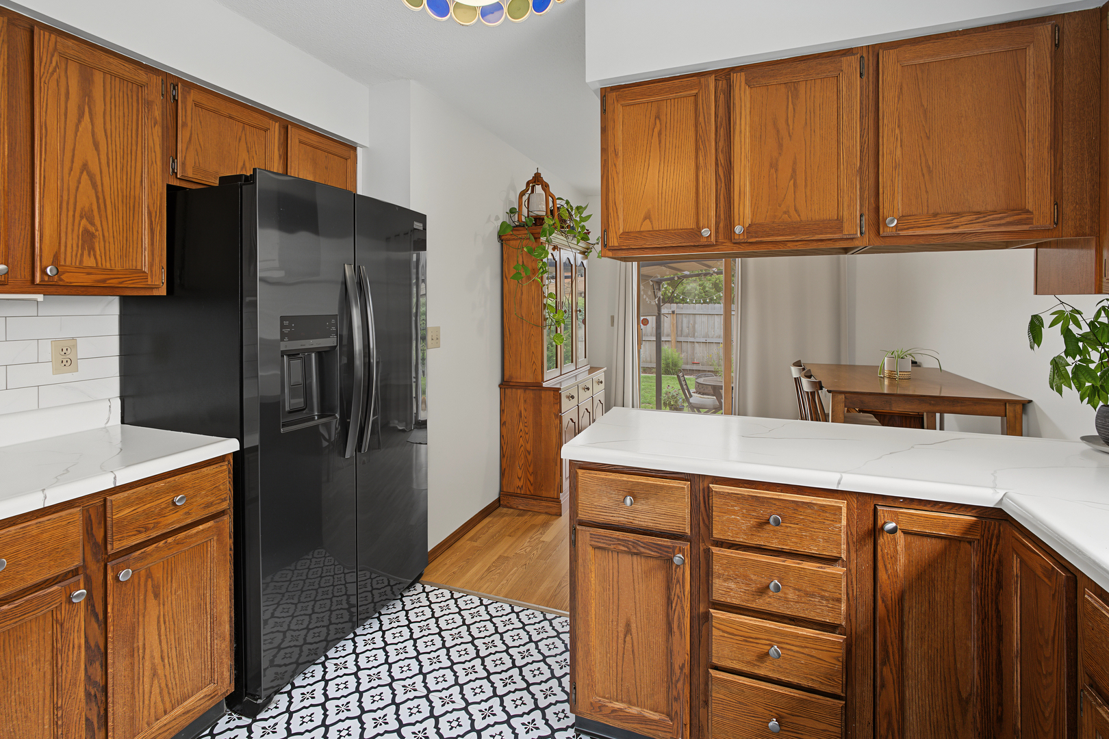2128 Ivy Court Property Photo 16
