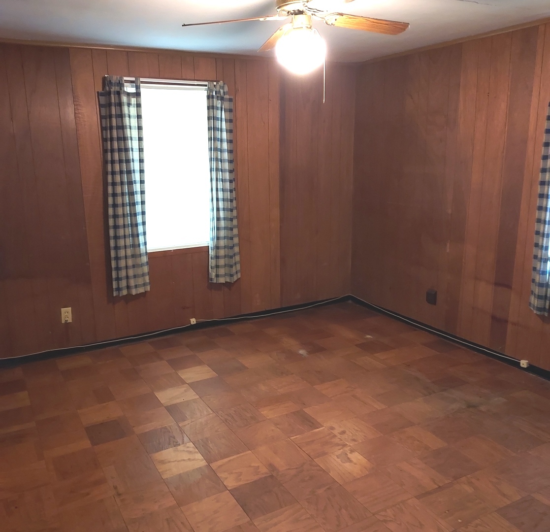 226 N Illinois Street Property Photo 9