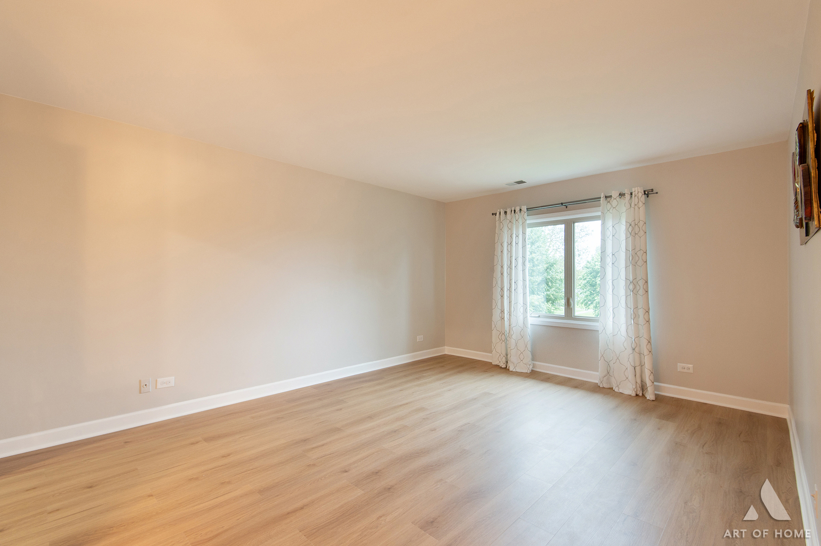 9839 Natoma Avenue 5 Property Photo 21