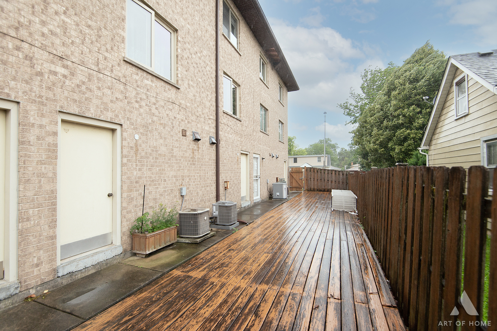 9839 Natoma Avenue 5 Property Photo 34