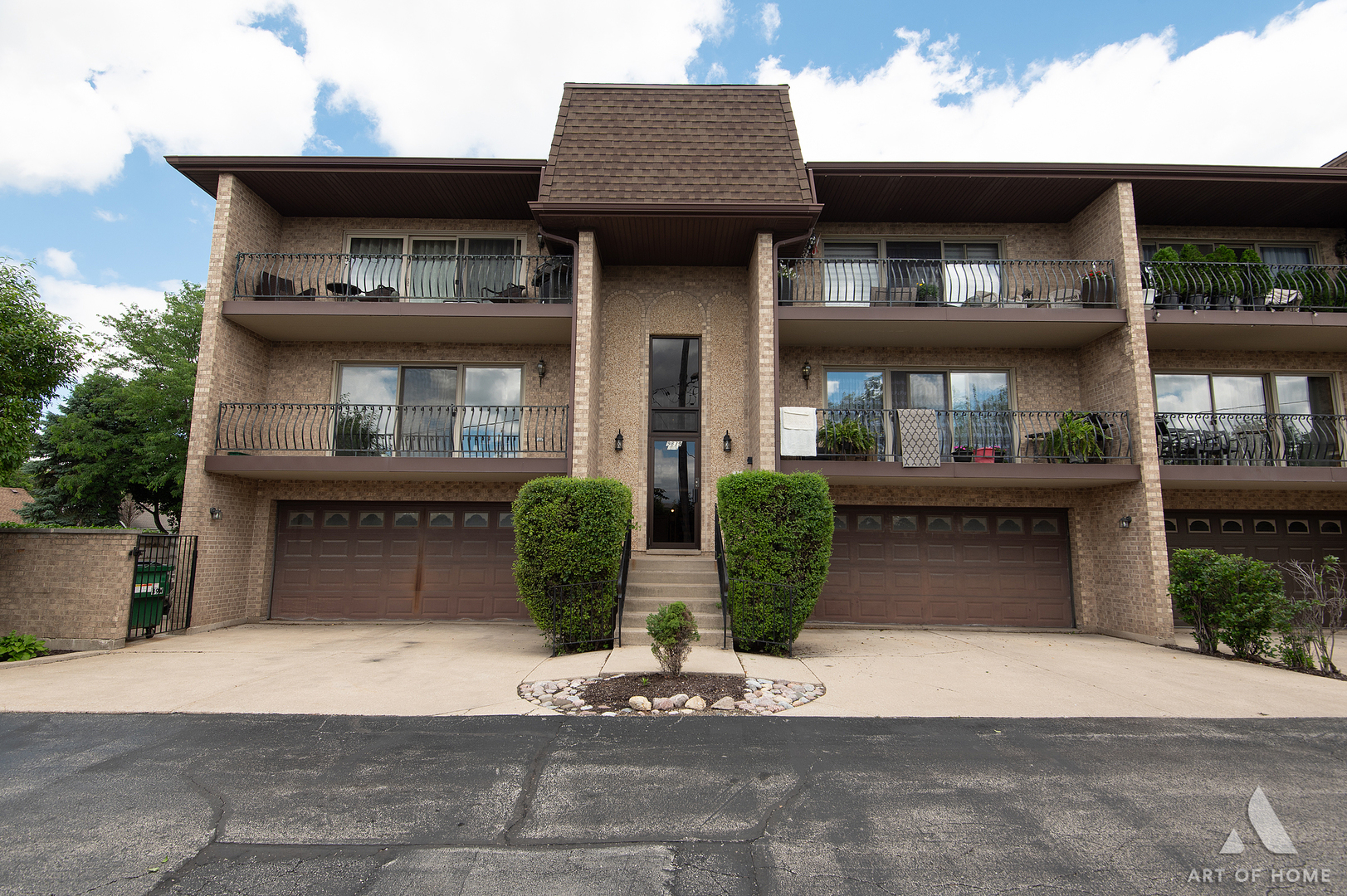 9839 Natoma Avenue 5 Property Photo 36