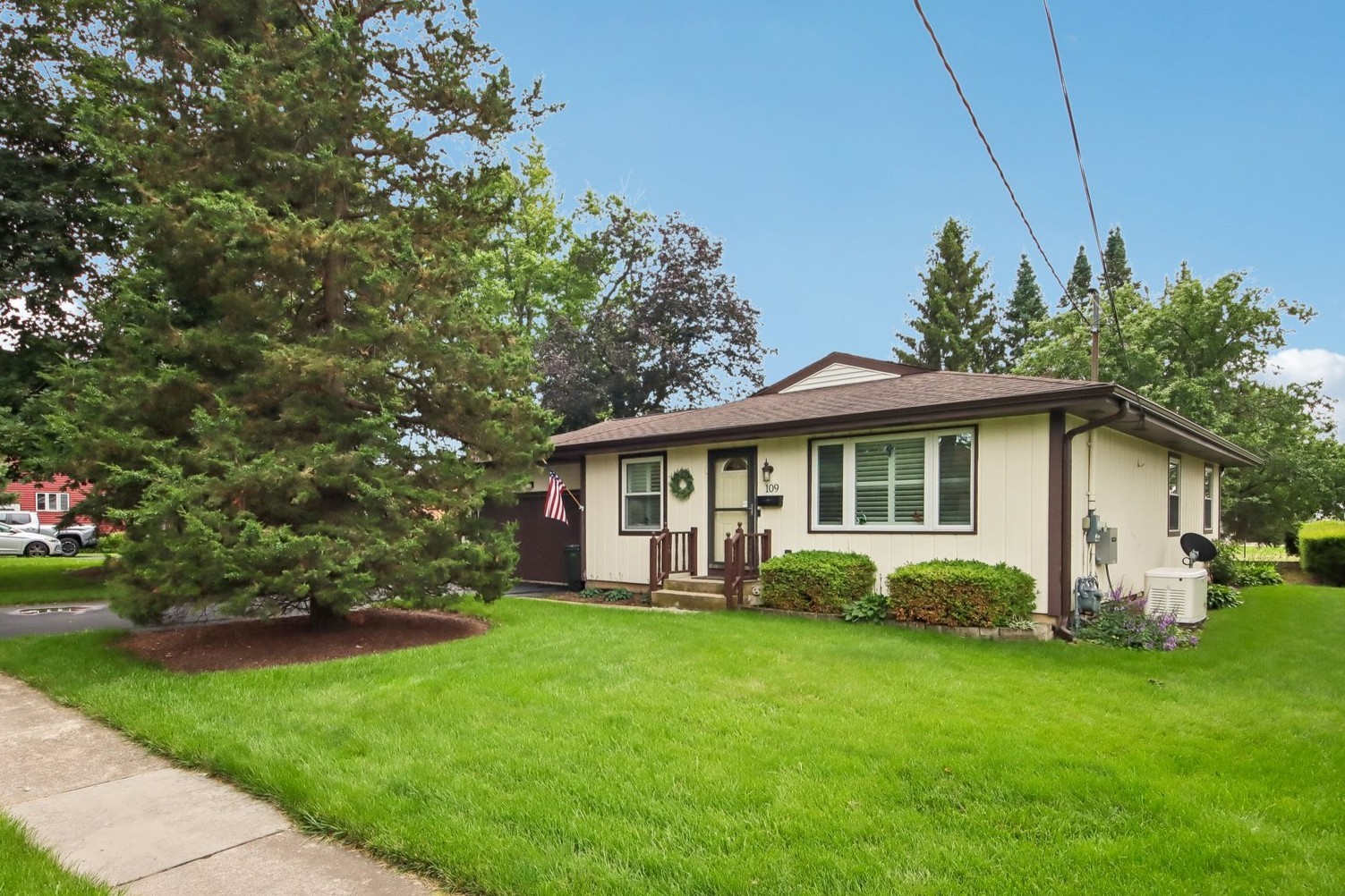 109 Weaver Drive Property Photo 1