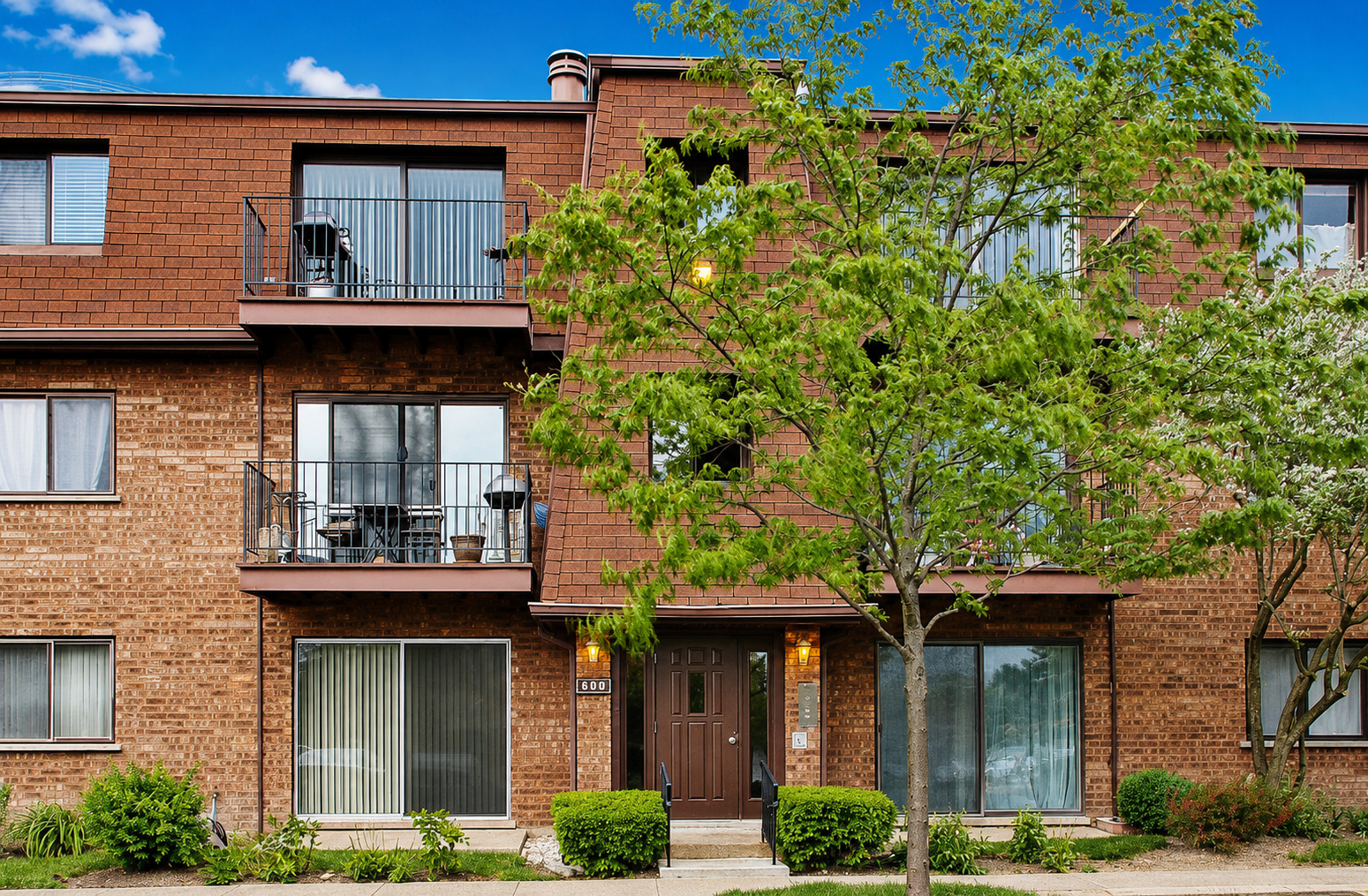 600 Cobblestone Circle F Property Photo 1