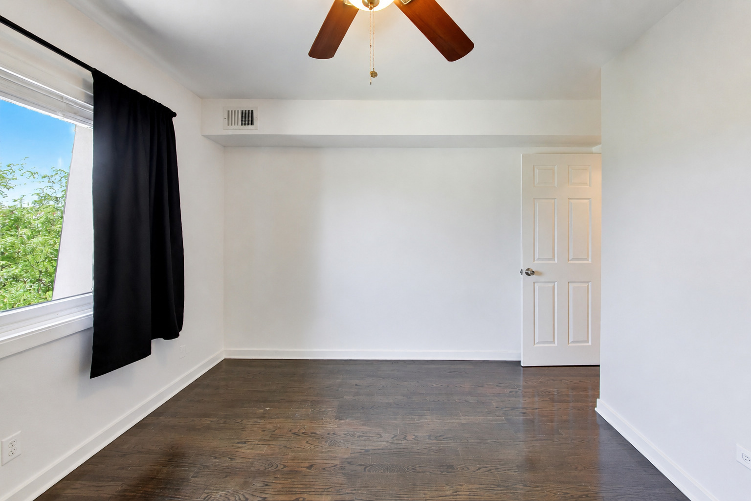 600 Cobblestone Circle F Property Photo 17