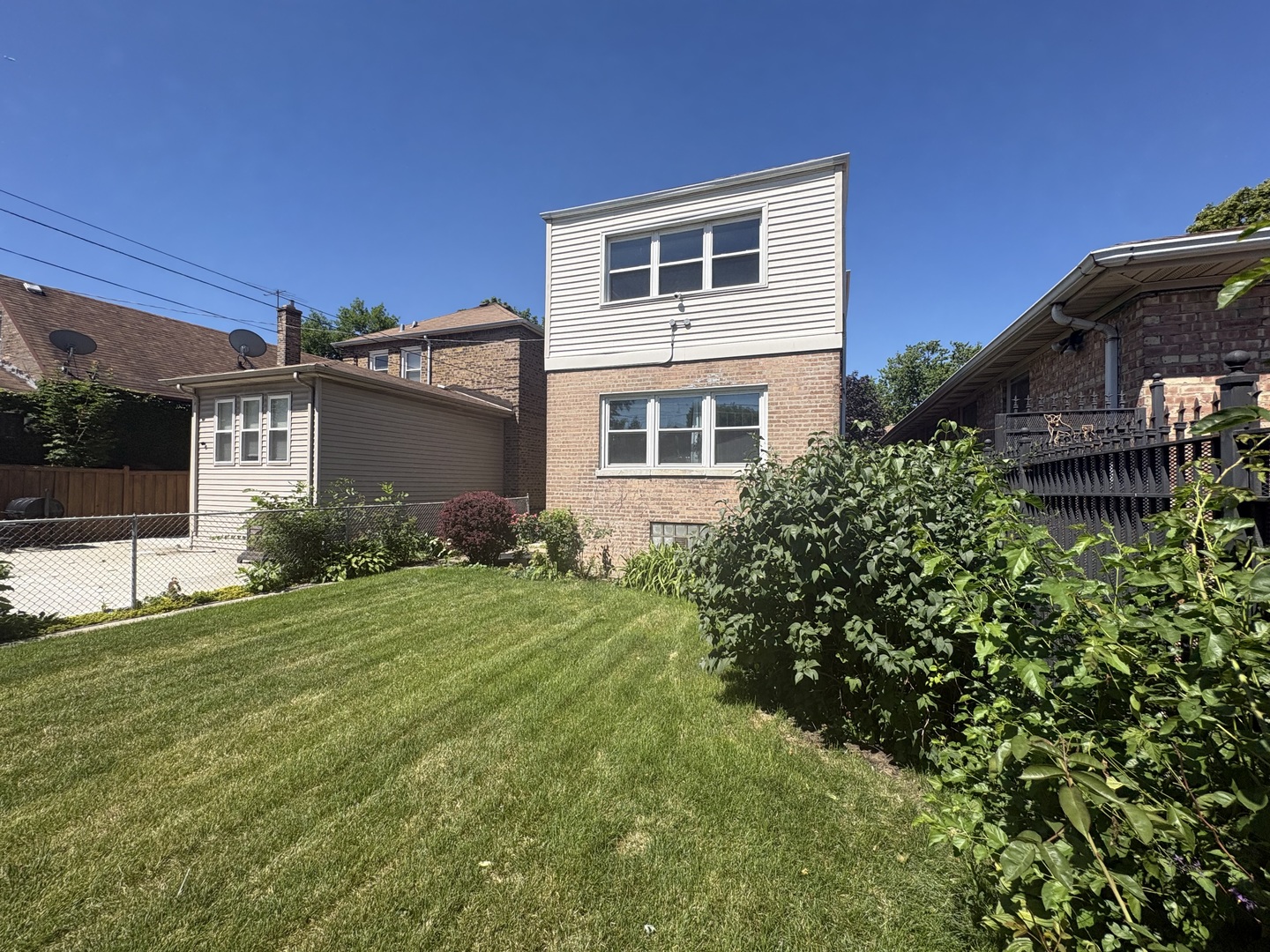 10443 S Calumet Avenue Property Photo 65