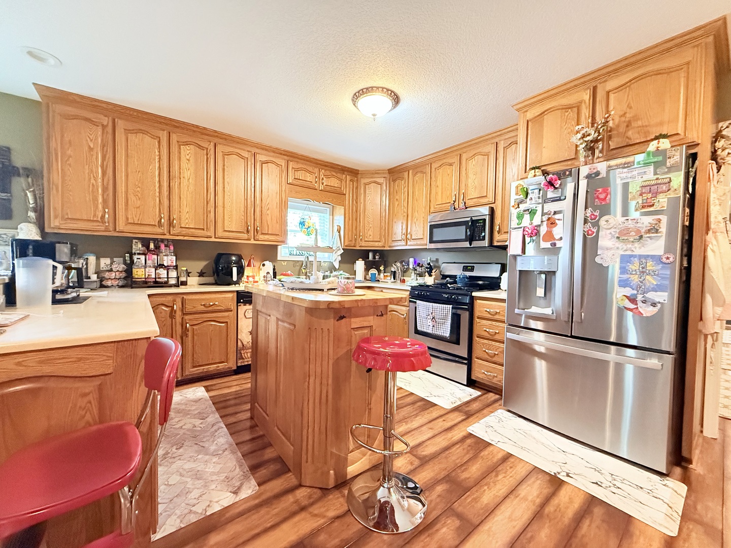 220 E Rose Street Property Photo 8