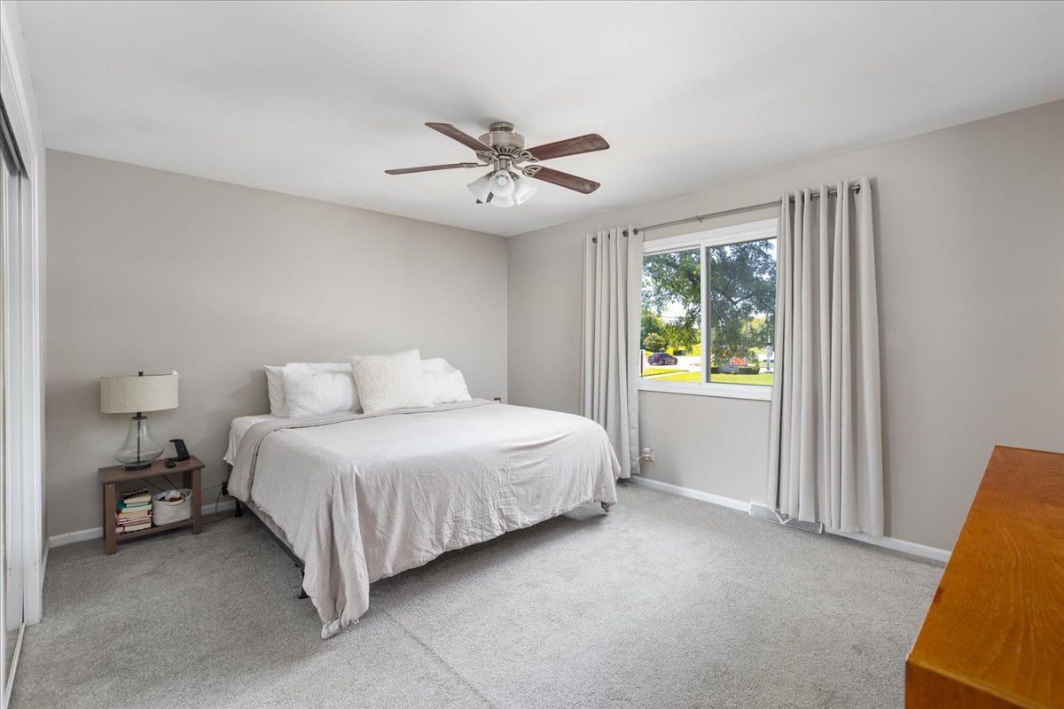 5 Redstart Road Property Photo 17