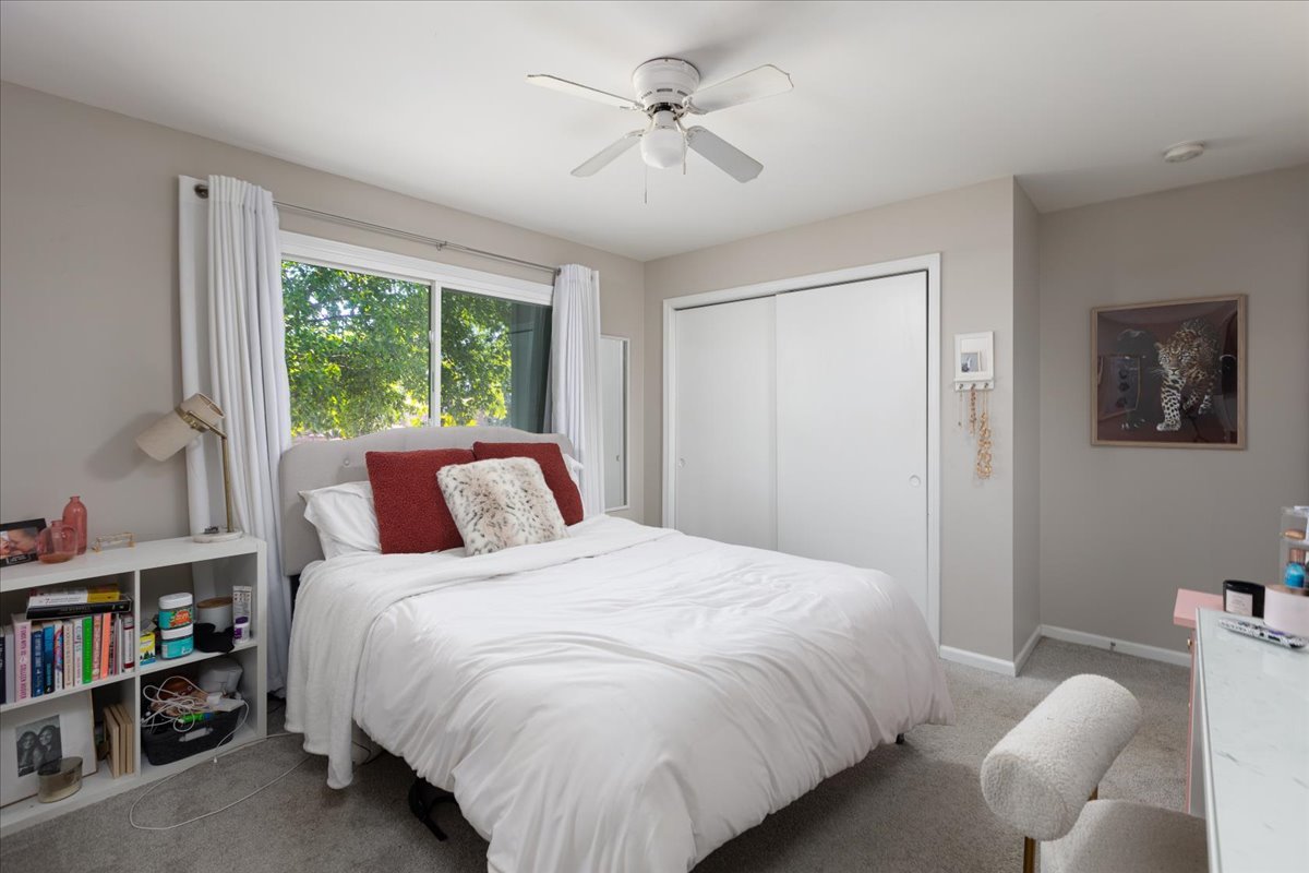 5 Redstart Road Property Photo 23