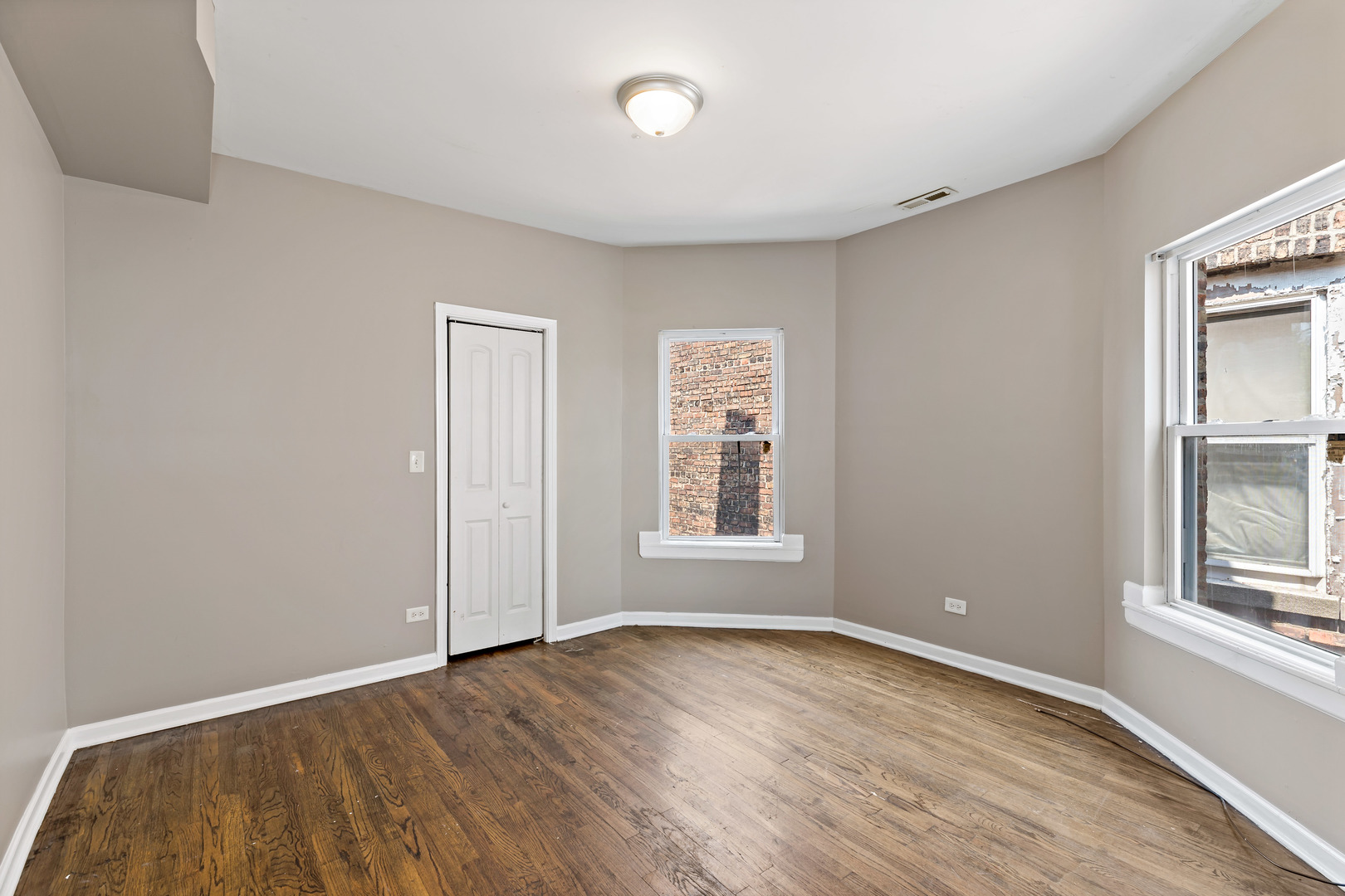 7843 S Evans Avenue Property Photo 6