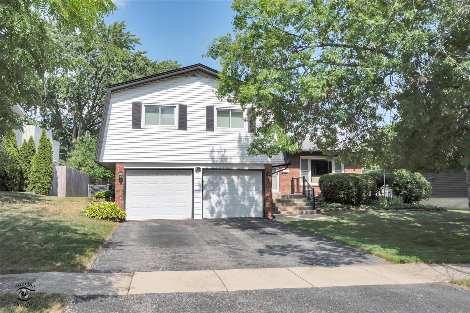 16737 Beverly Avenue Property Photo 1