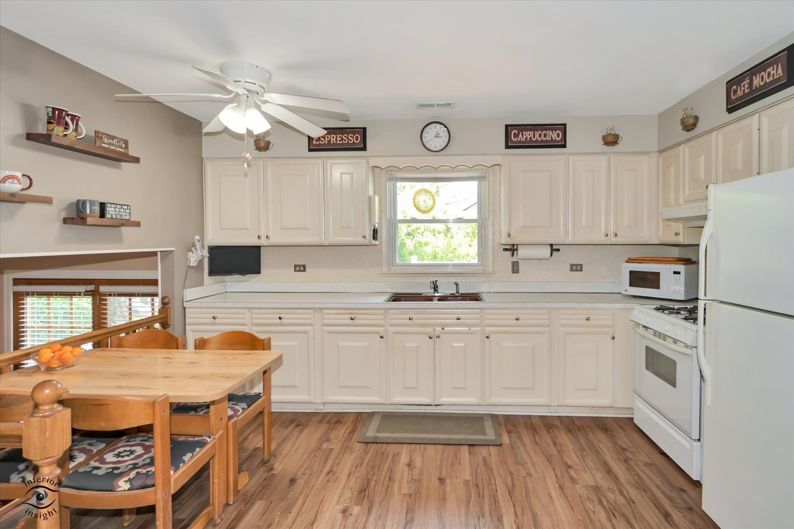 16737 Beverly Avenue Property Photo 7