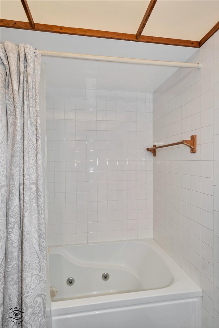 16737 Beverly Avenue Property Photo 21