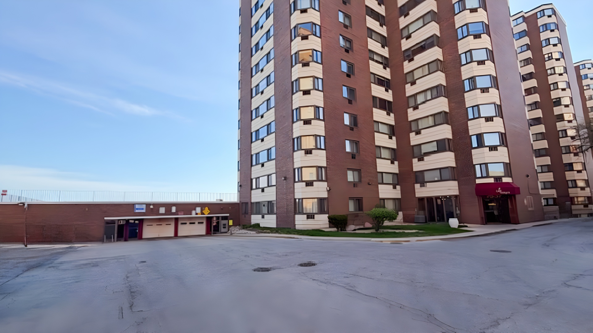 7337 S South Shore Drive 612 Property Photo 2