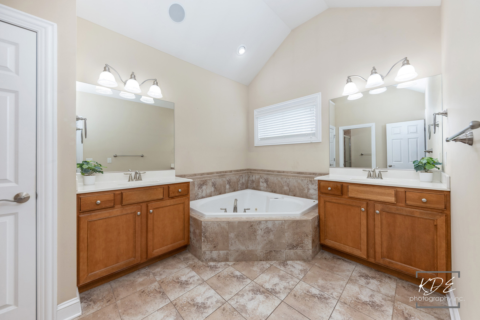 662 Omaha Drive Property Photo 17