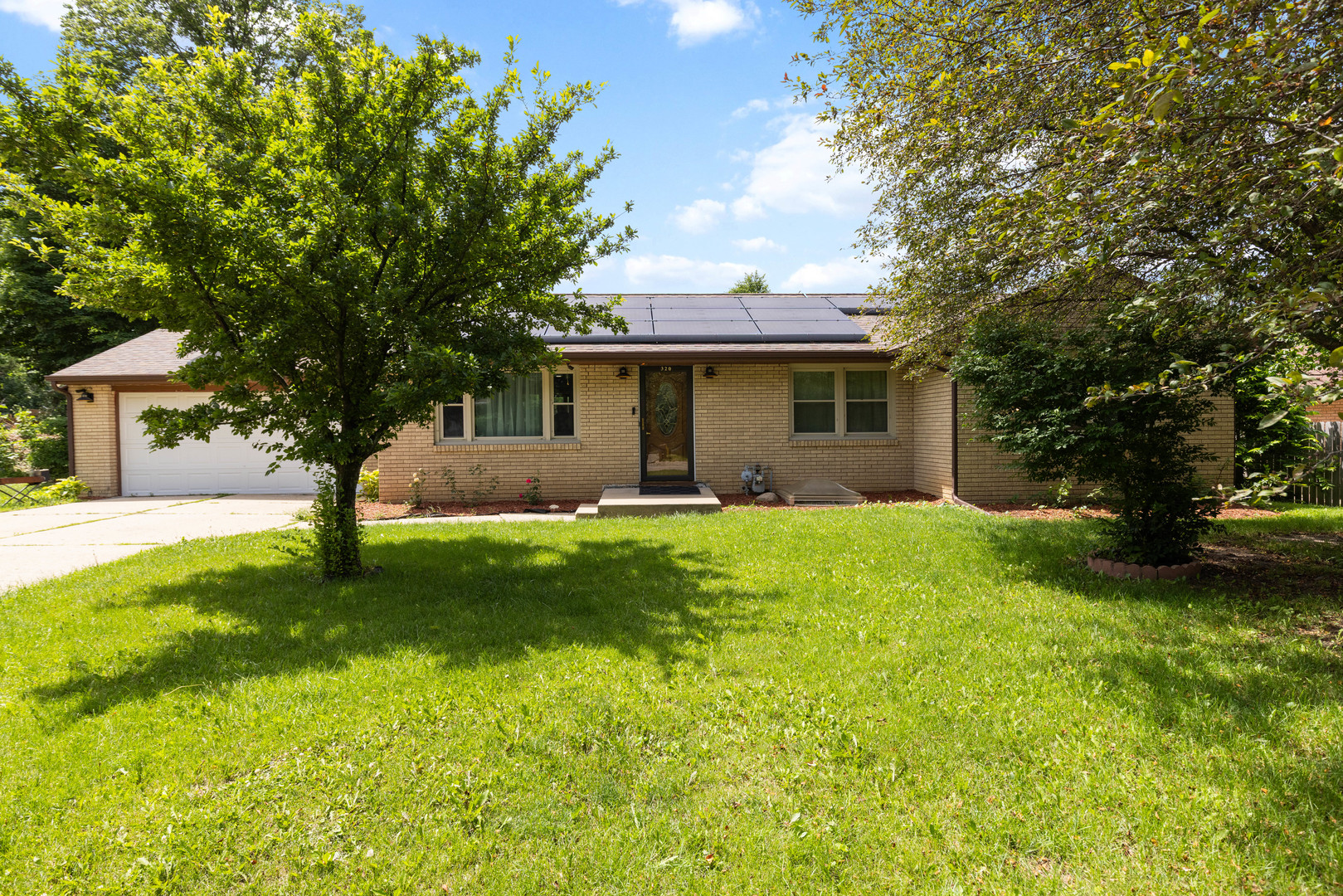 320 Dawn Avenue Property Photo 2