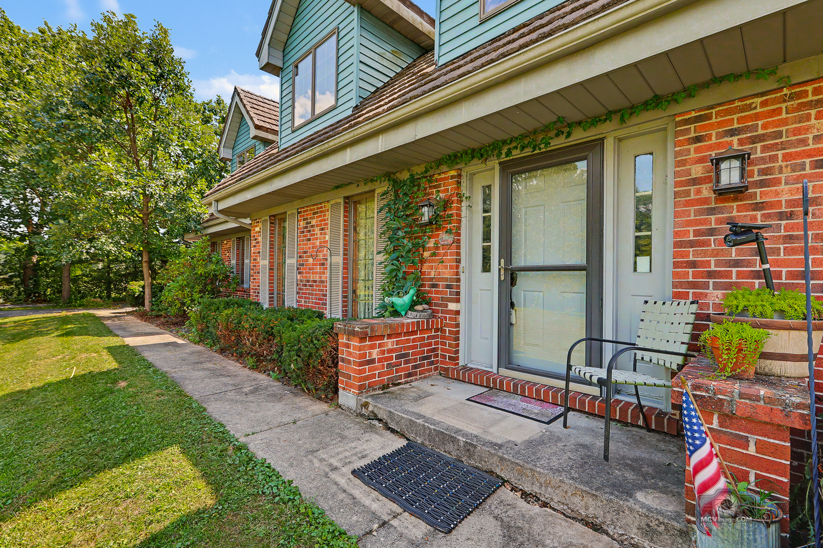 16624 S Parker Road Property Photo 10