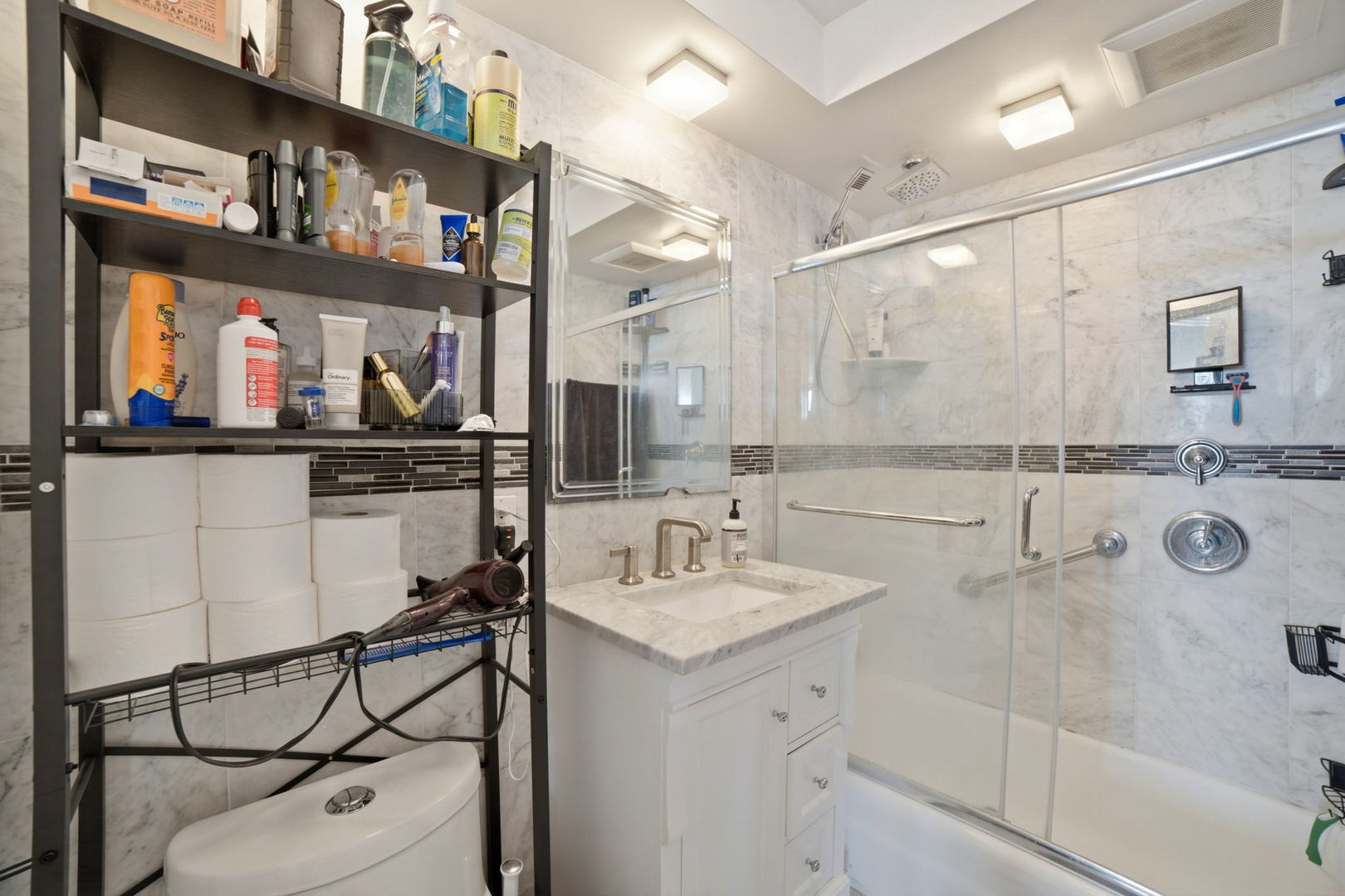 655 W Irving Park Road 2704 Property Photo 15