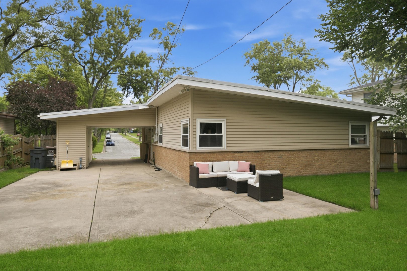 243 Tampa Street Property Photo 18