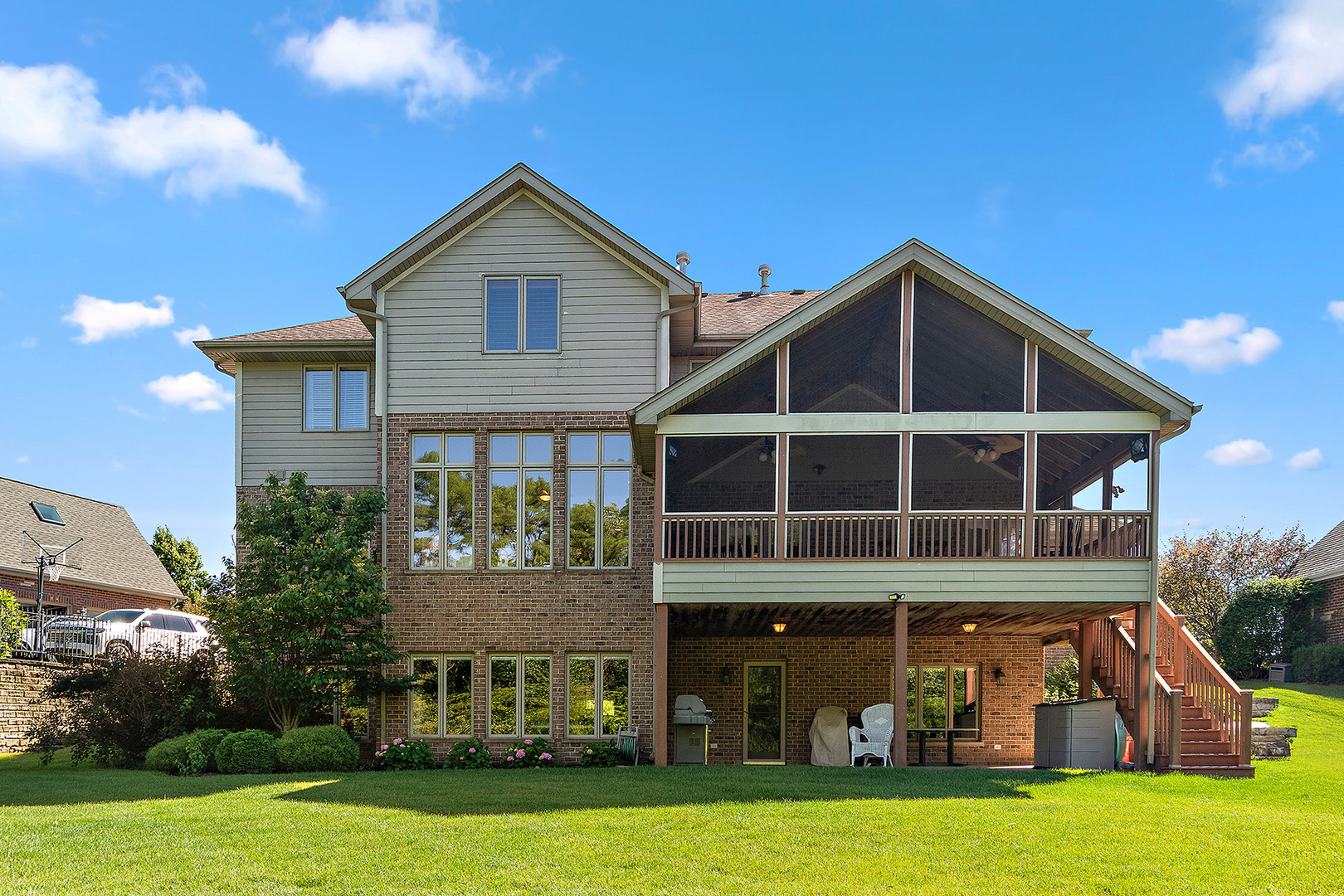 19257 Beaver Creek Lane Property Photo 3