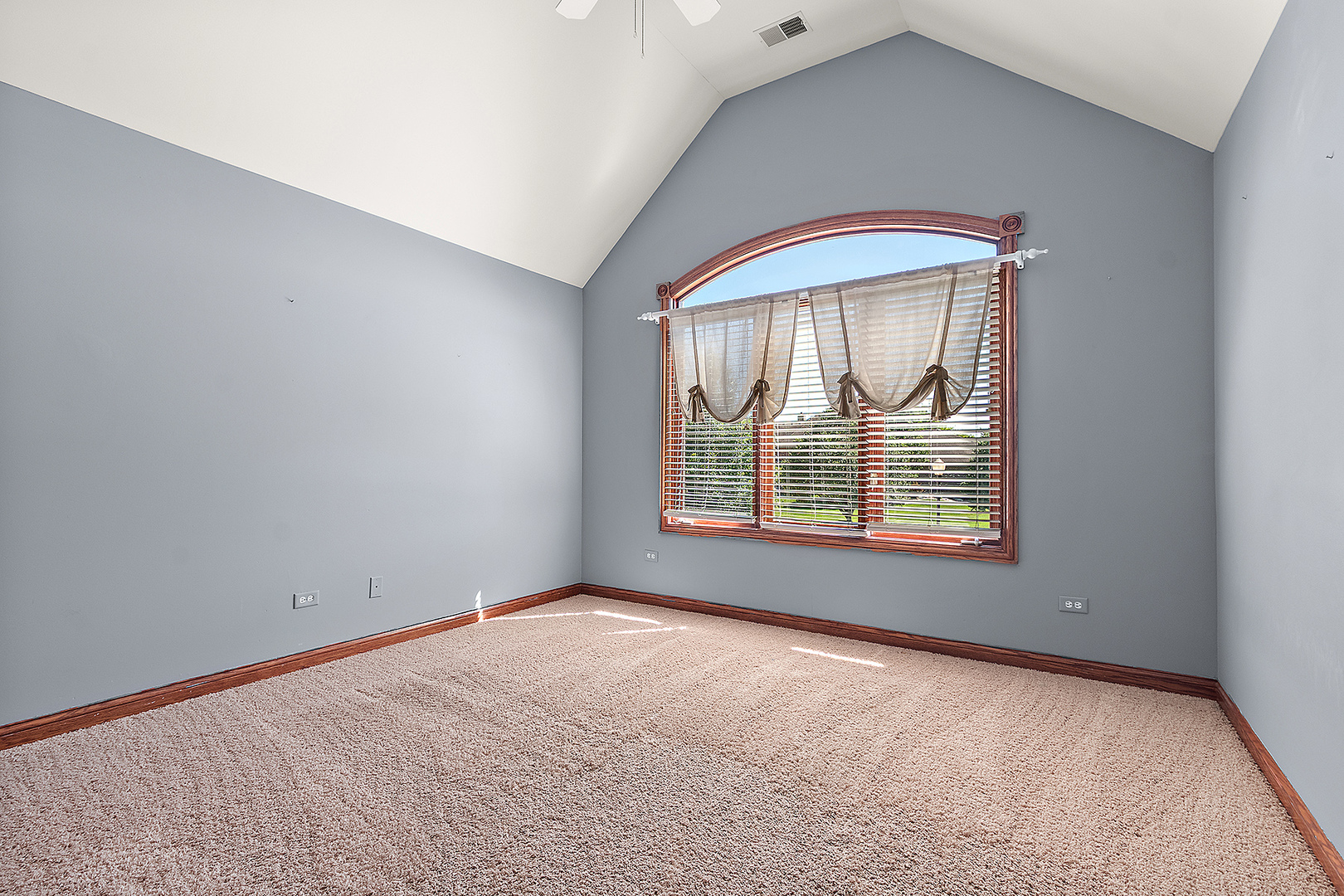 19257 Beaver Creek Lane Property Photo 39