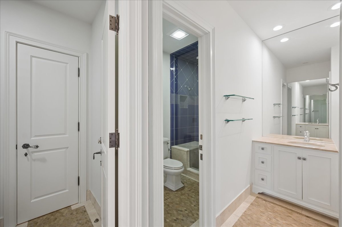 725 Valley Road Property Photo 29