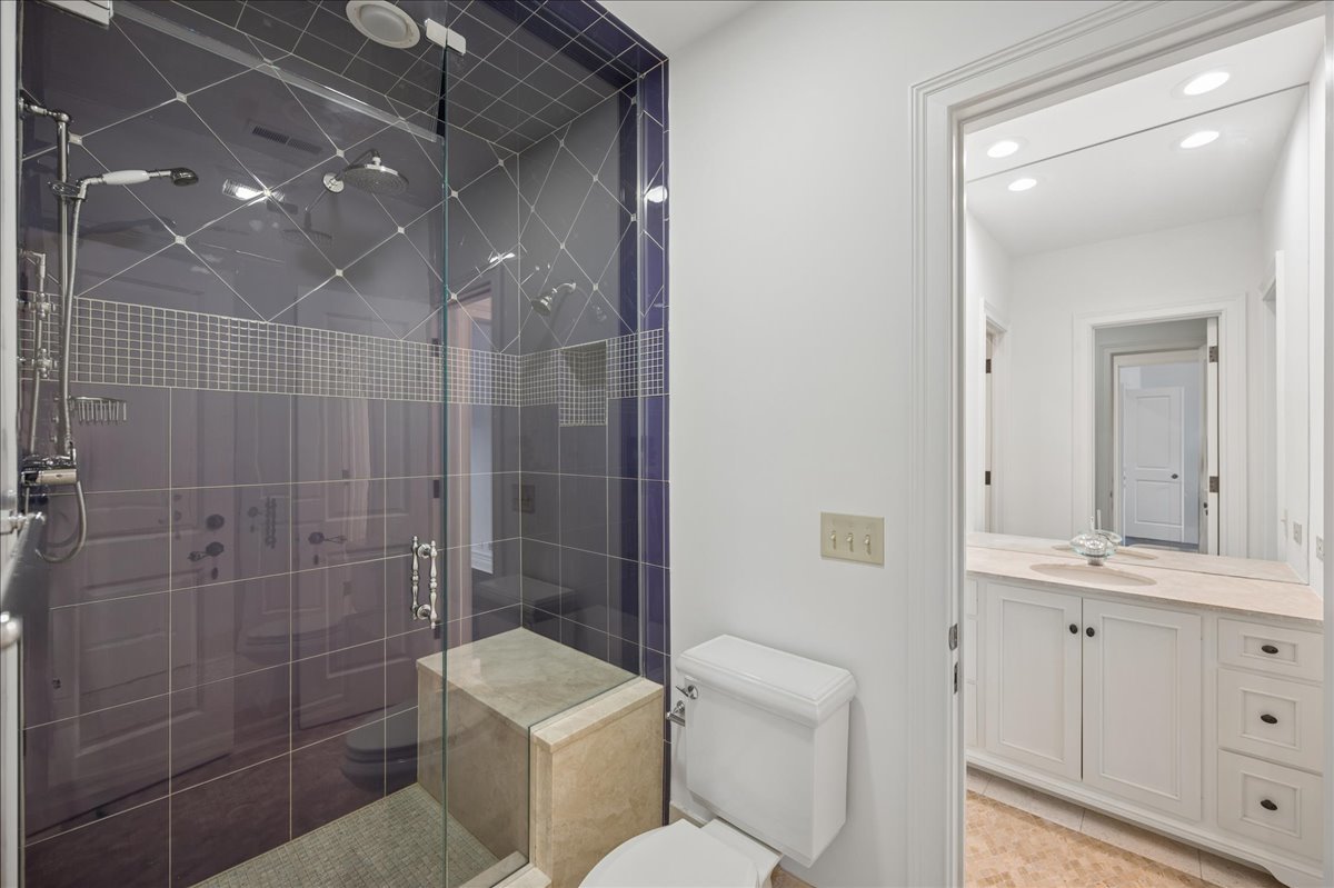725 Valley Road Property Photo 31
