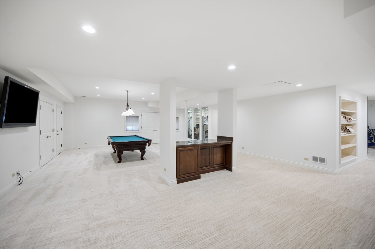 725 Valley Road Property Photo 36