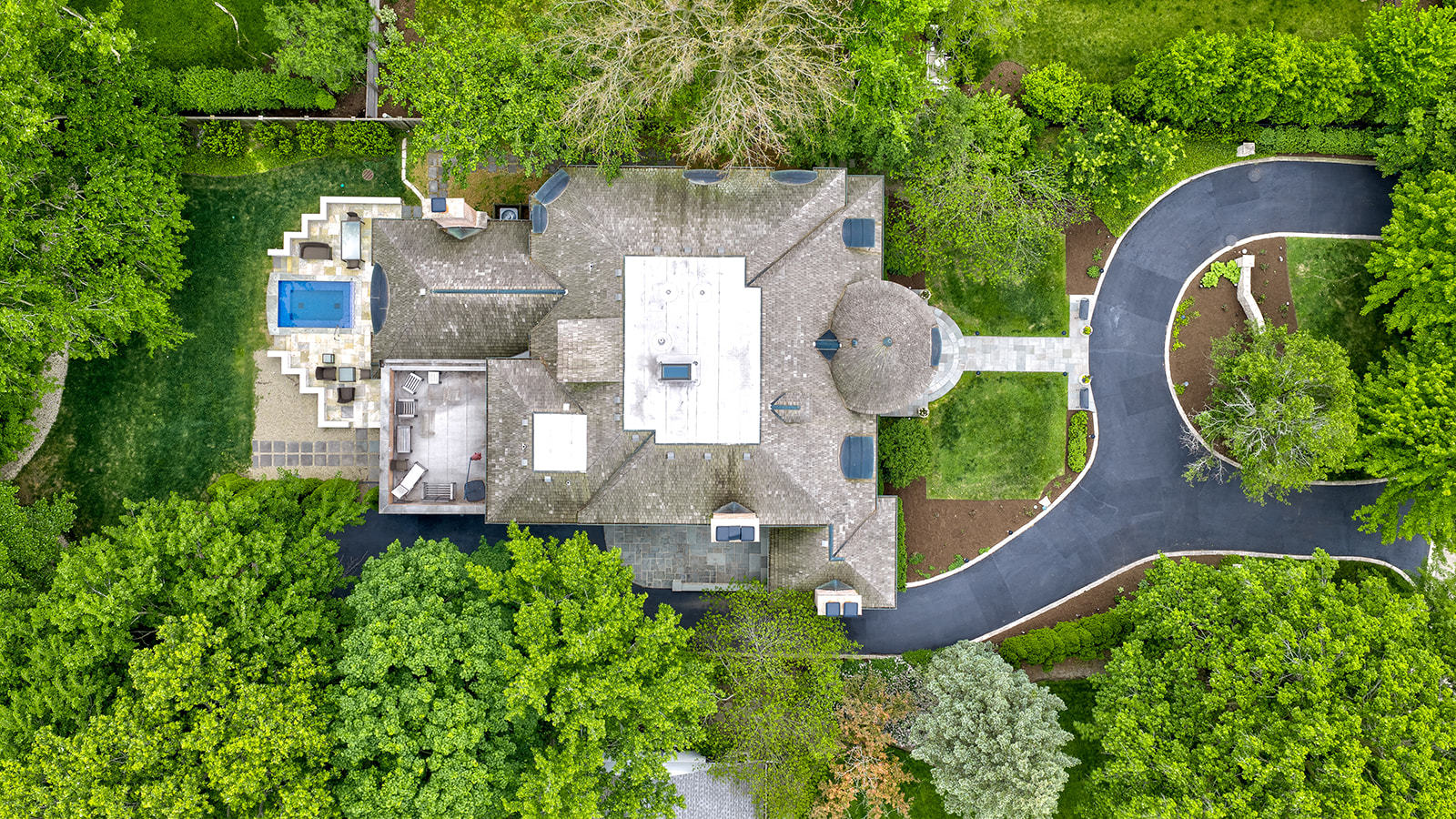 725 Valley Road Property Photo 48