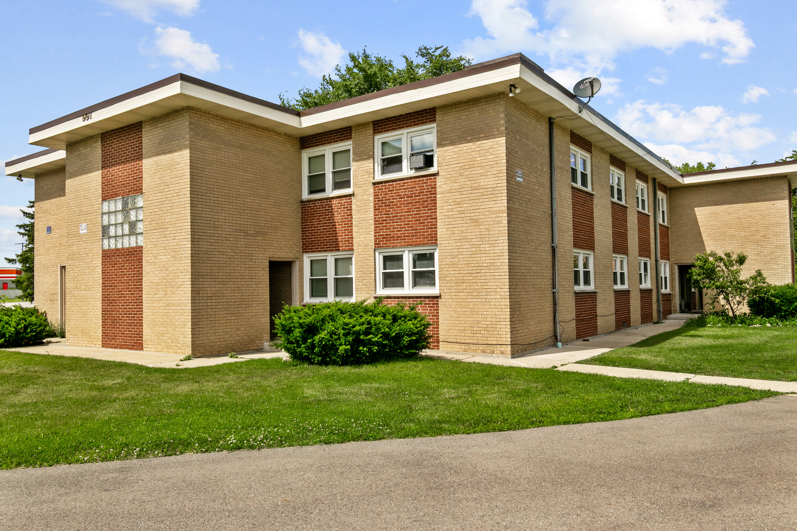991 Tollview Avenue 10 Property Photo 1