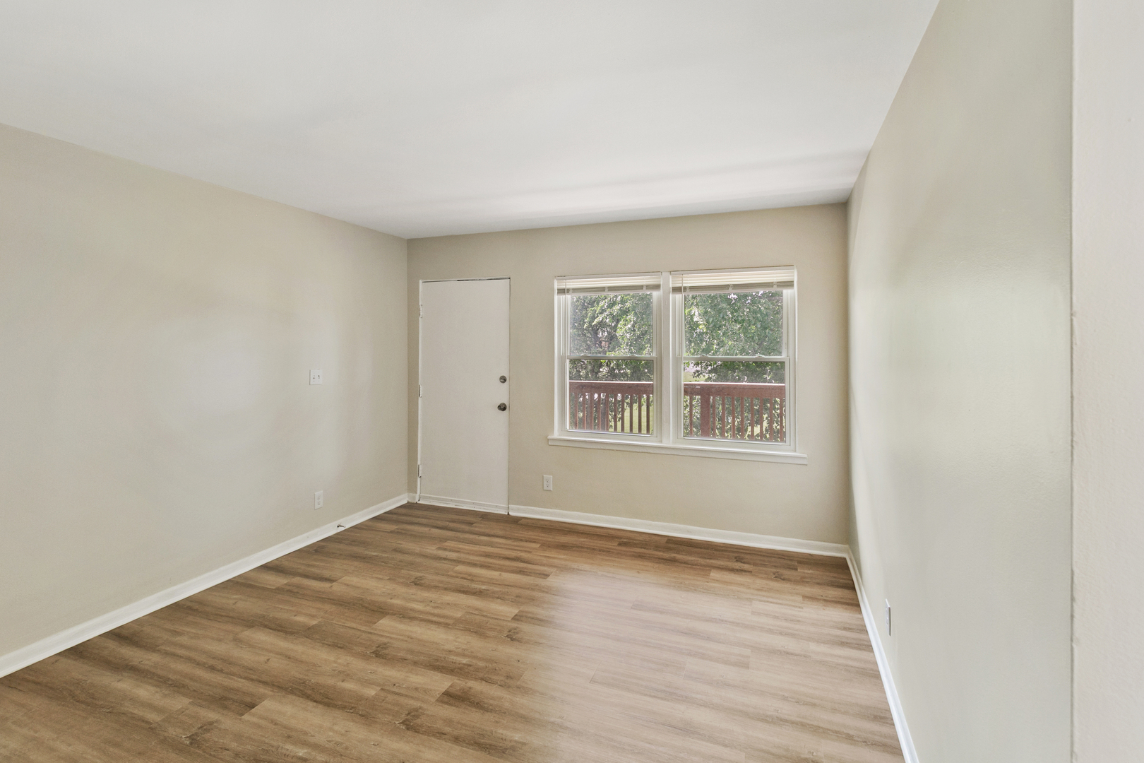 991 Tollview Avenue 10 Property Photo 5